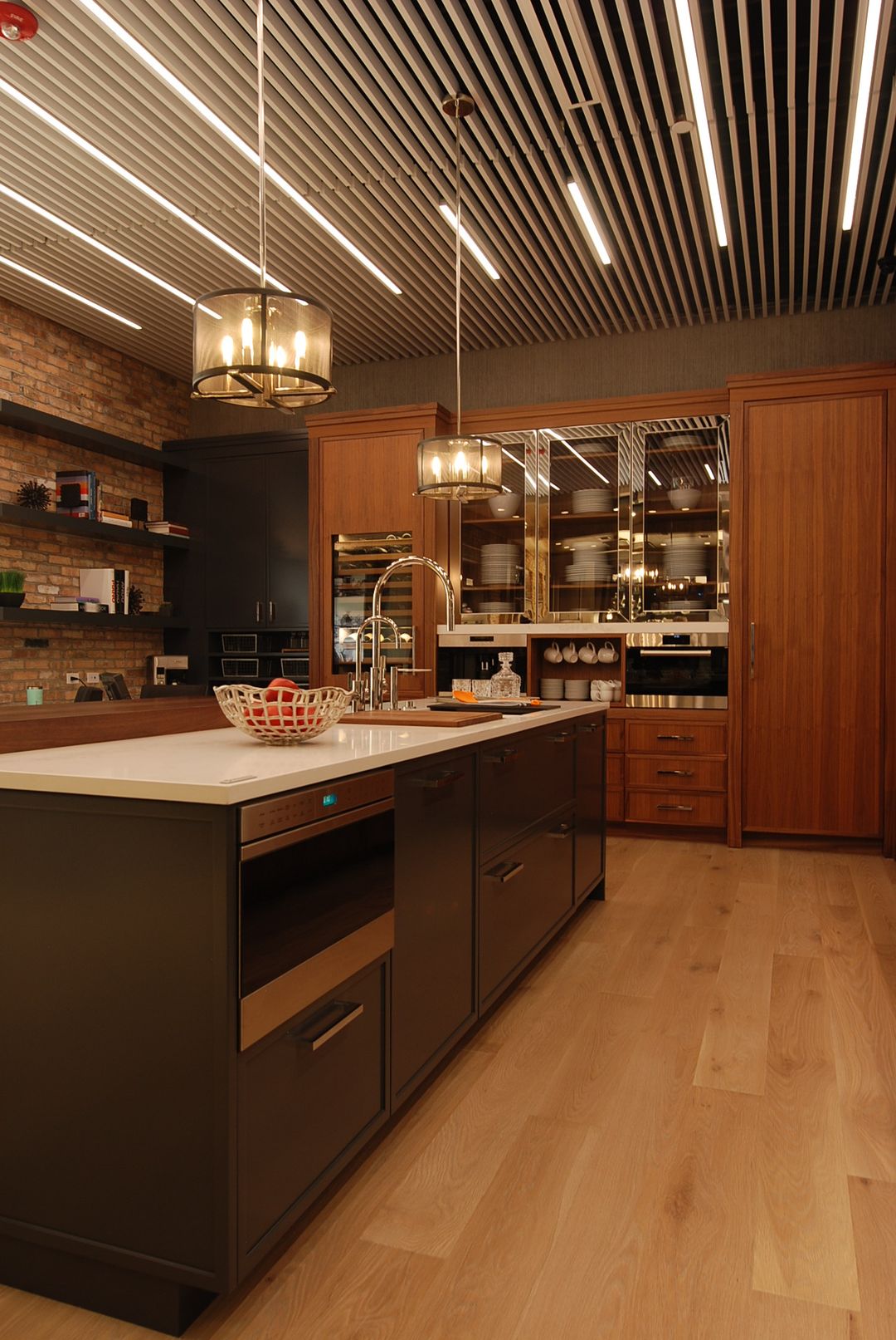 Kitchen design blending complementary textures and materials at Abt - Glenview by Kelly Thayer